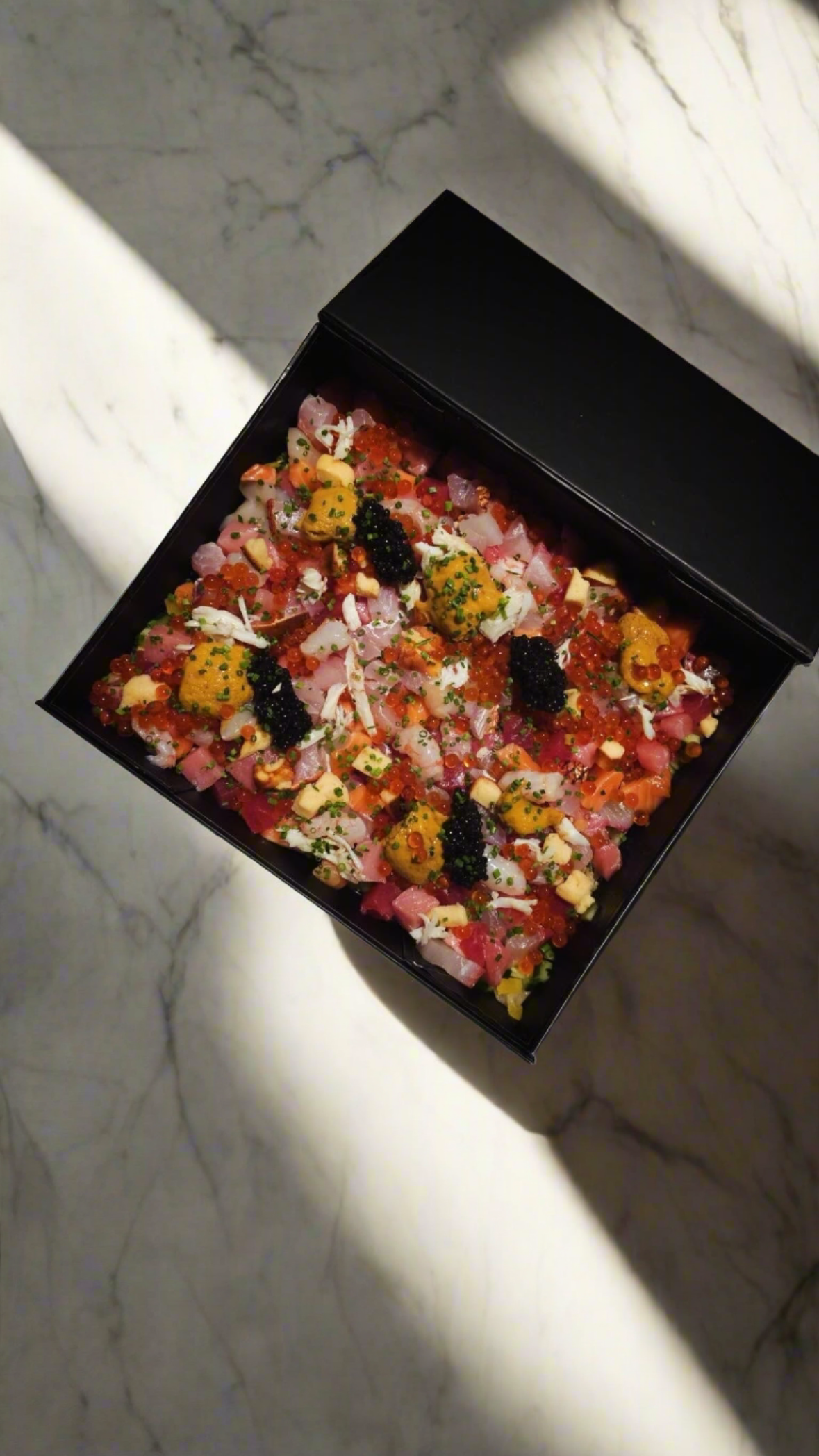 Hommakase Premium Chirashisushi (Large)